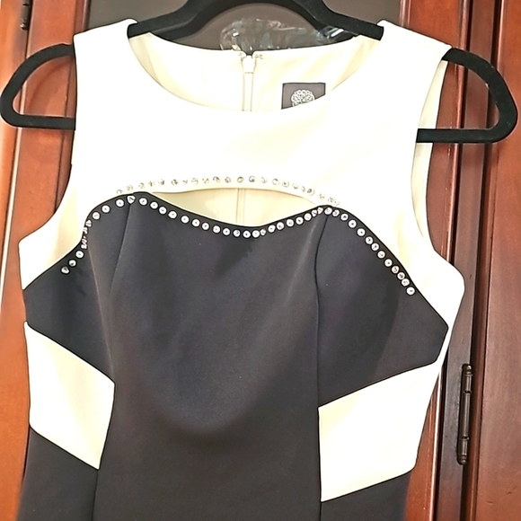 Vince Camuto Cutout Sequined Front Shealt Scuba dress Color block sz 2 n… - Picture 3 of 11
